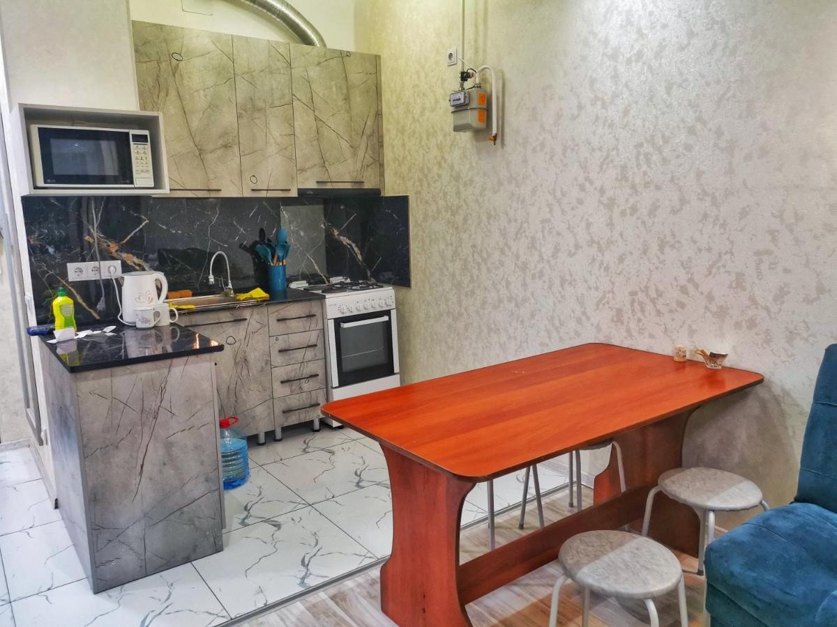 Central Apartment Bisjkek Eksteriør bilde
