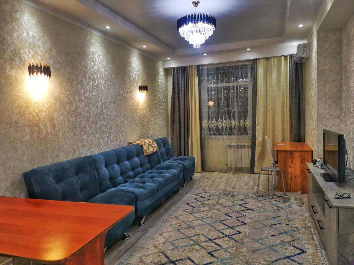 Central Apartment Bisjkek Eksteriør bilde