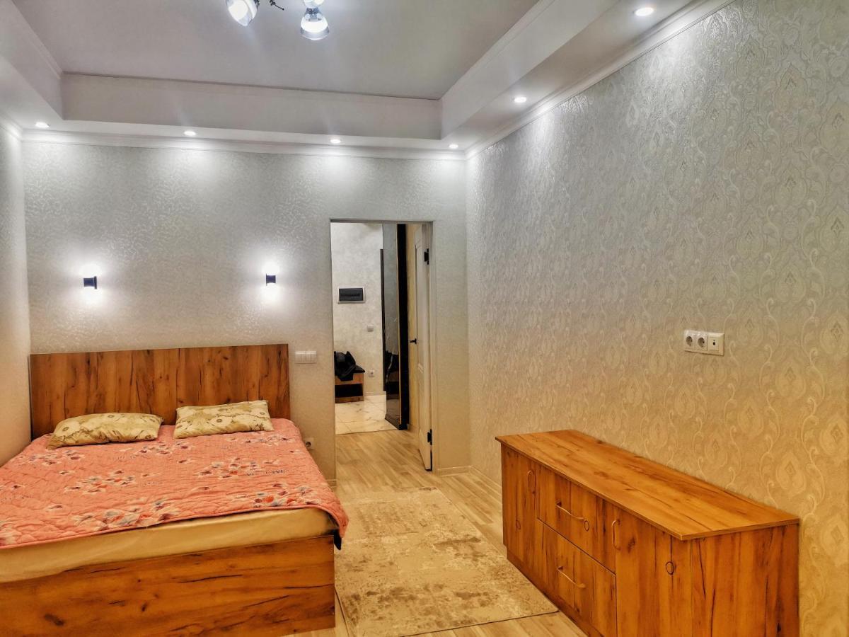 Central Apartment Bisjkek Eksteriør bilde