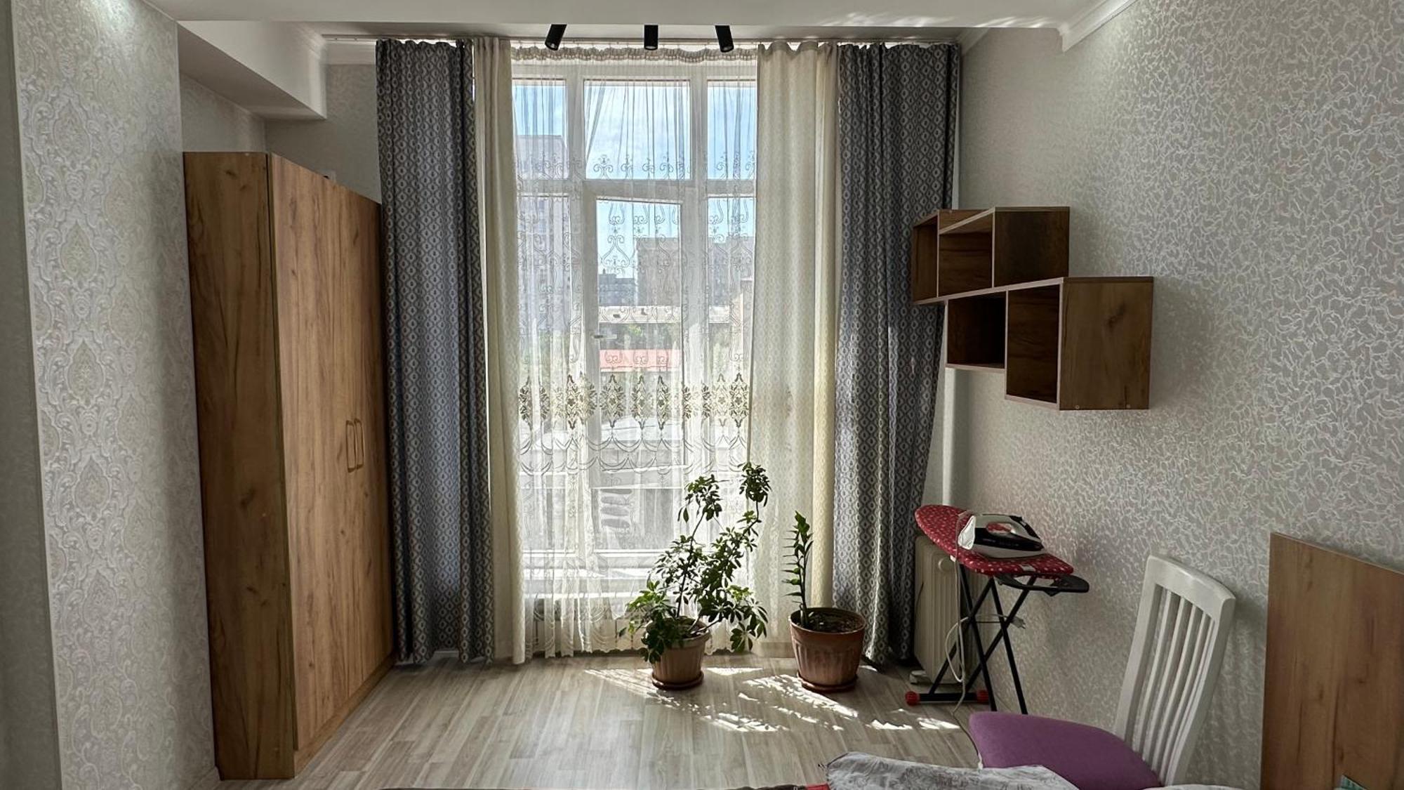 Central Apartment Bisjkek Eksteriør bilde